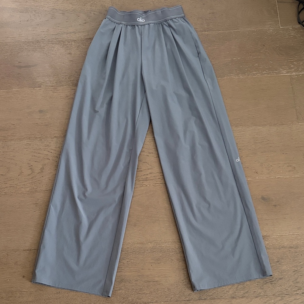Alo Suit up Trouser reg length XXS. Limited color drop steel grey! - Picture 2 of 3